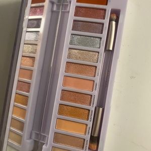 Urban Decay CYBER Palette